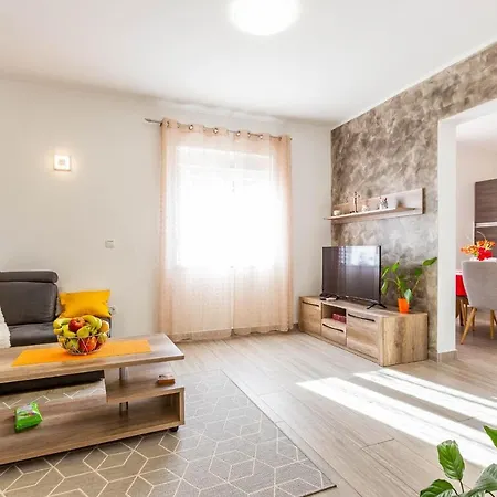 Chubi 2br Parking Terrace Bbq Vegetable Garden Apartment