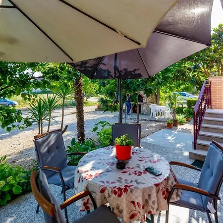 Chubi 2br Parking Terrace Bbq Vegetable Garden Apartment Zadar