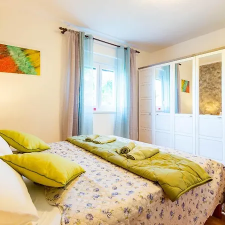 Chubi 2br Parking Terrace Bbq Vegetable Garden Appartement