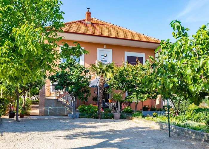Appartement Chubi 2br Parking Terrace Bbq Vegetable Garden Zadar