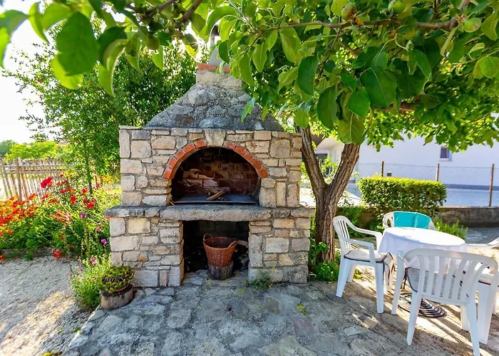 Chubi 2br Parking Terrace Bbq Vegetable Garden *