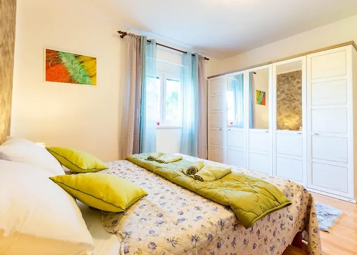 Chubi 2br Parking Terrace Bbq Vegetable Garden Appartement